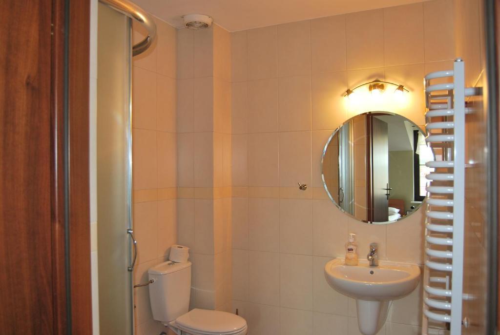 Pensjonat Rogatka Osieczna Quarto foto